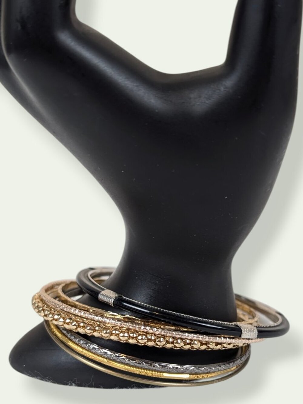 Set of 7 Metal Bangle Bracelets